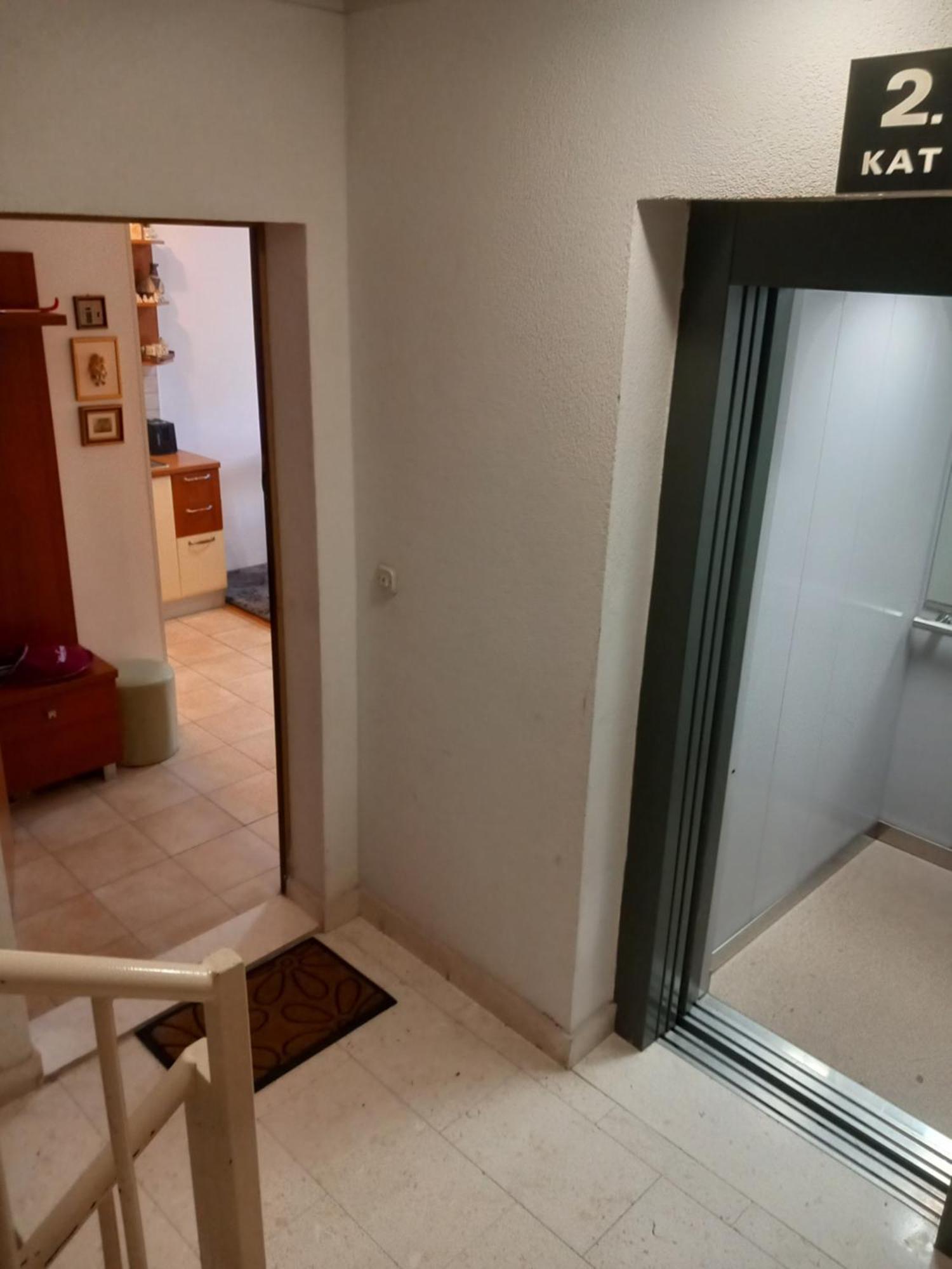Apartment Harmony - Pleasant And Comfortable Place With A Balcony And A Secured Garage Сплит Экстерьер фото
